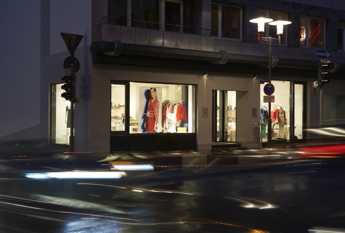 Charisma-shop3