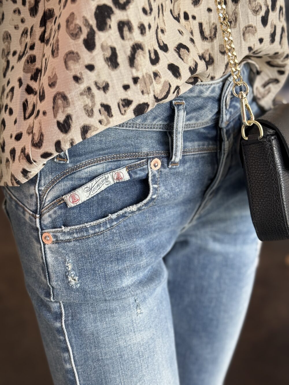 Jeans Herrlicher Pearl Boot Cropped – Bild 3