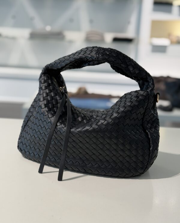 Tasche Row